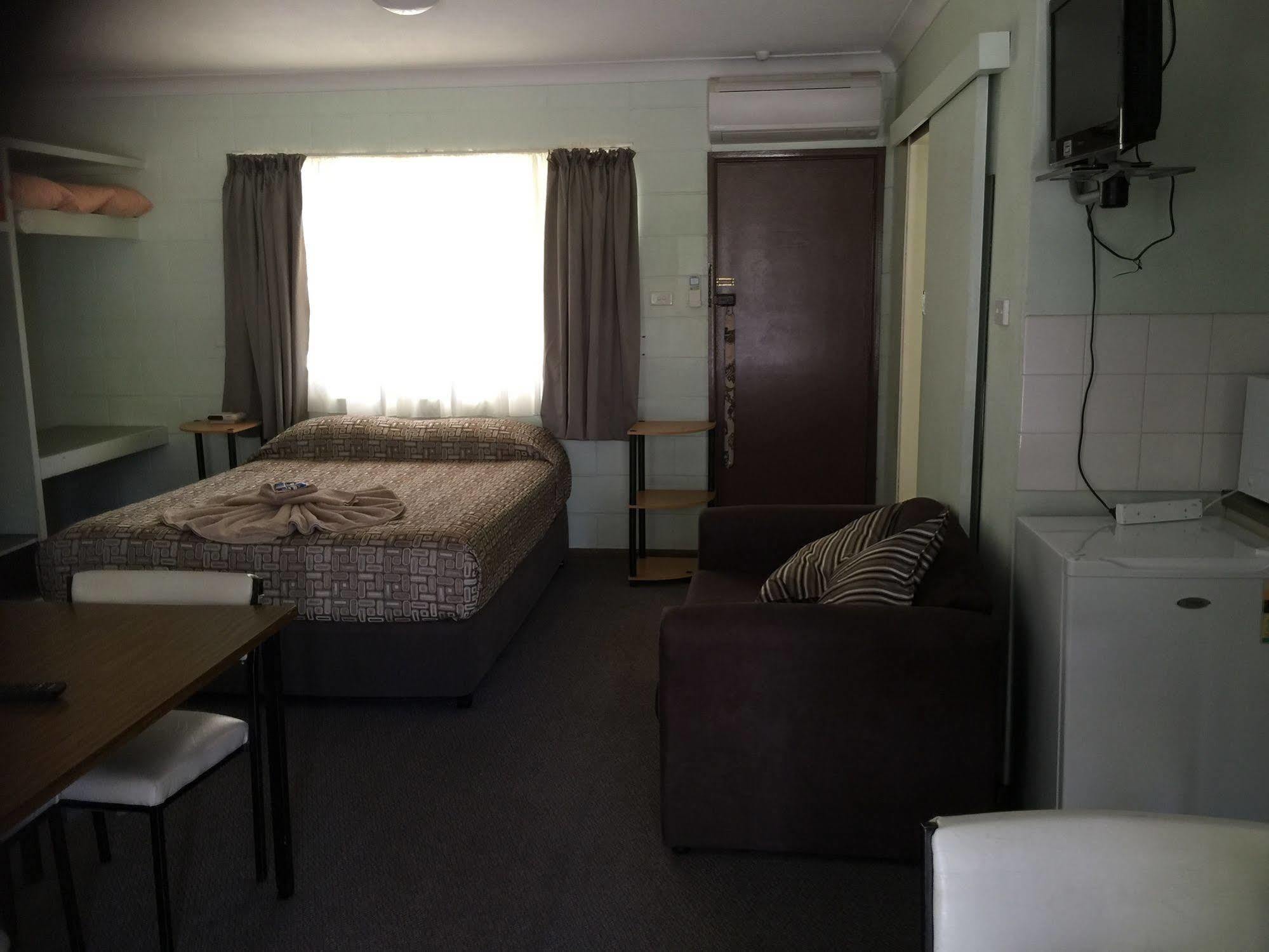 Warrumbungles Mountain Motel Кунабарабран Екстер'єр фото